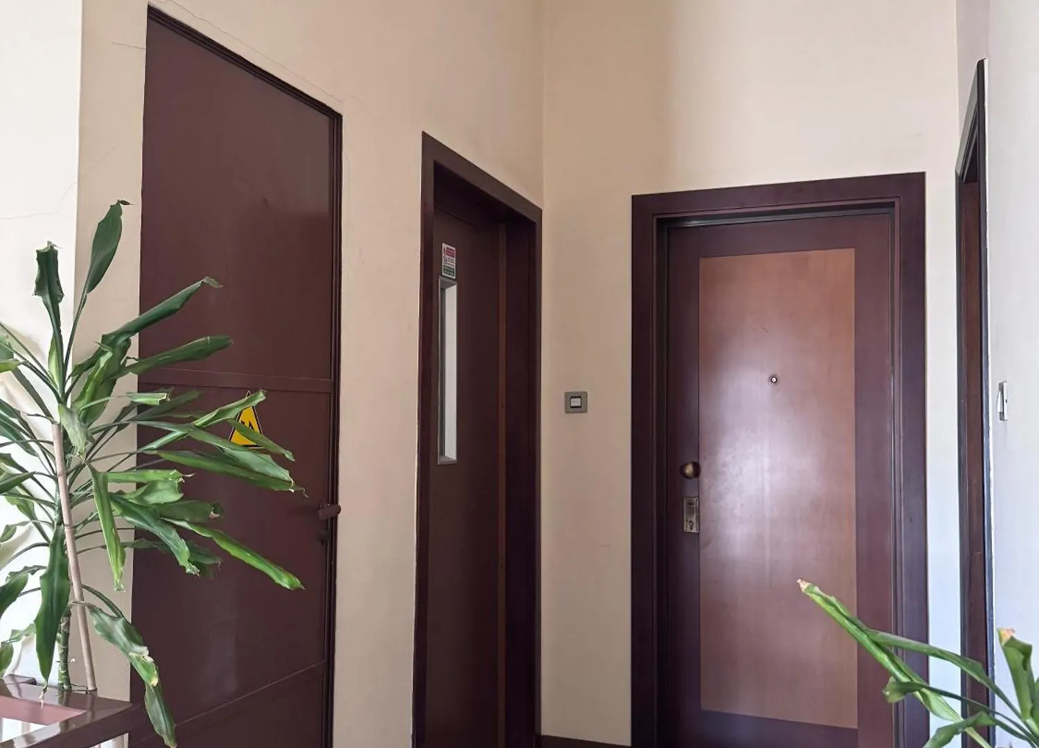 Bright Apartment With Balcony In Corso Xxii Marzo Milan Italie